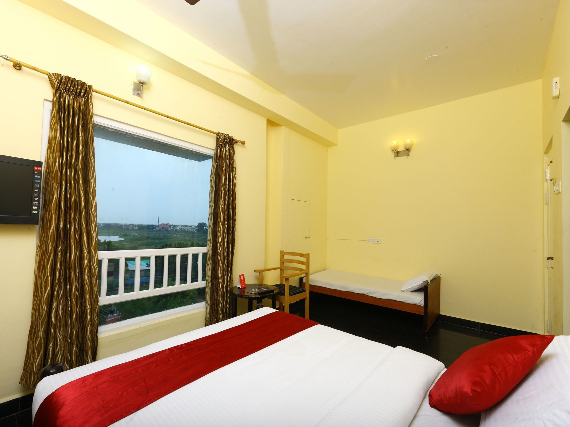 Oyo 10630 Hotel Nano Turf Мадурай Екстериор снимка